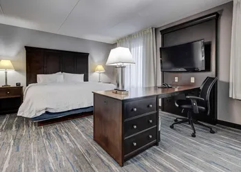 Hampton Inn & Suites by Hilton Brantford Conference Centre hotel thumbnail 8