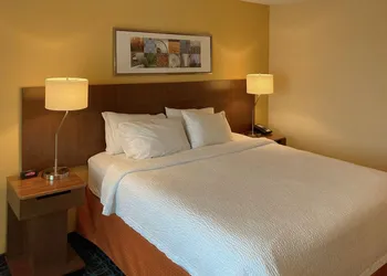 Comfort Inn & Suites Ankeny - Des Moines hotel thumbnail 7