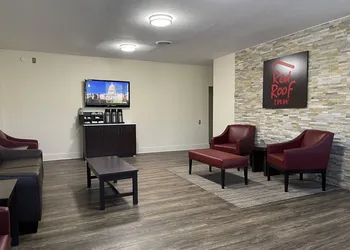 Red Roof Inn LaGrange hotel thumbnail 4