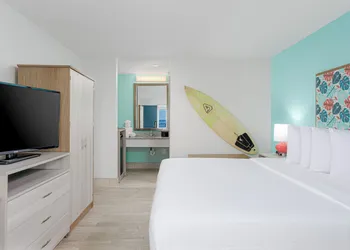 Surf & Sand Hotel hotel thumbnail 6