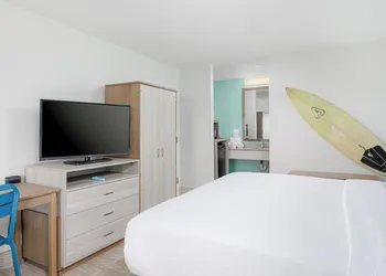 Surf & Sand Hotel hotel thumbnail 7