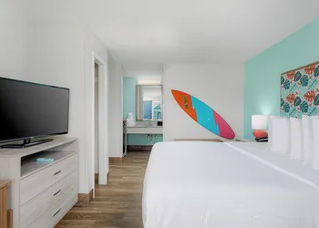 Surf & Sand Hotel hotel thumbnail 8
