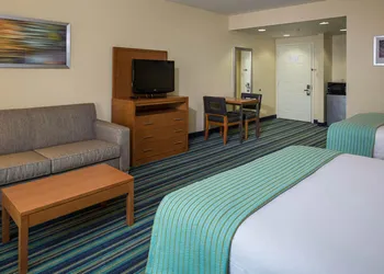 Holiday Inn Express Clermont by IHG hotel thumbnail 3