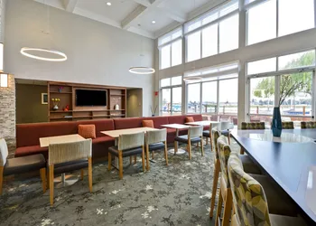 Homewood Suites by Hilton Oakland-Waterfront hotel thumbnail 3