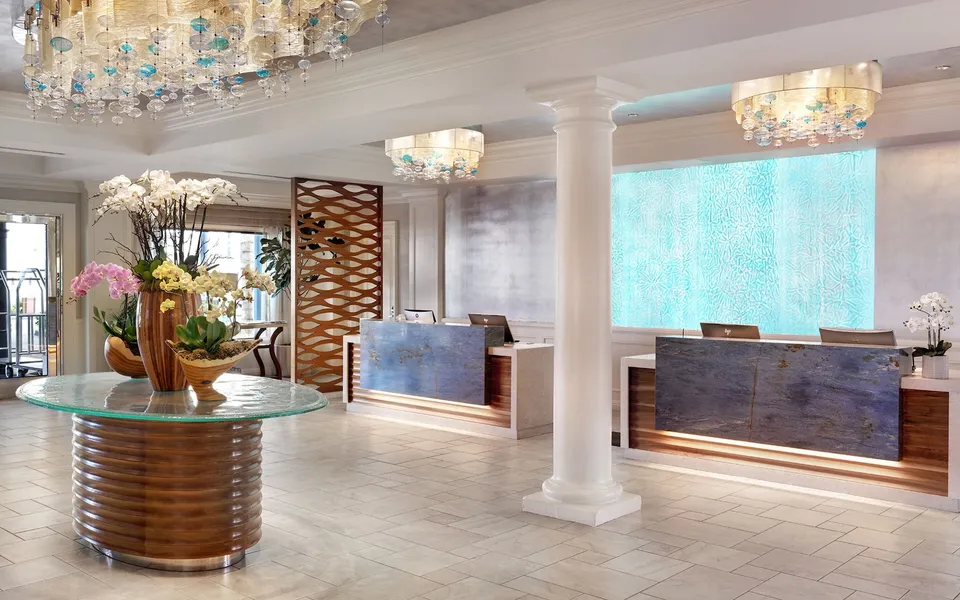 Balboa Bay Resort hotel detail image 2