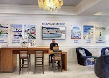 Balboa Bay Resort hotel thumbnail 4
