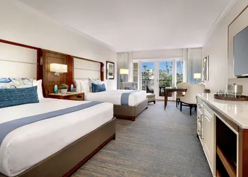Balboa Bay Resort hotel thumbnail 8