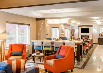 Comfort Suites Columbus West - Hilliard hotel thumbnail 3