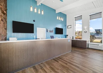 Bend Inn & Suites hotel thumbnail 3
