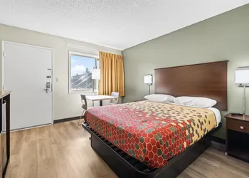Bend Inn & Suites hotel thumbnail 6