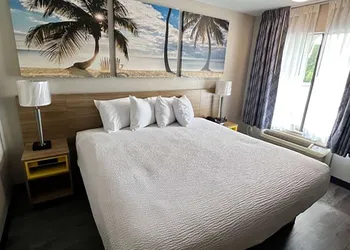 Days Inn by Wyndham DeFuniak Springs hotel thumbnail 8