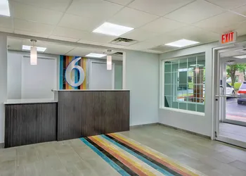 Motel 6 Tulsa, OK - CENTRAL hotel thumbnail 2