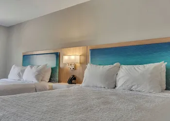 Holiday Inn Express & Sui Destin-miramar Beach hotel thumbnail 4