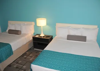 Howard Johnson by Wyndham Florence hotel thumbnail 4