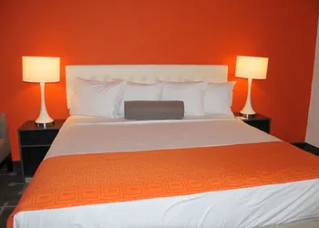 Howard Johnson by Wyndham Florence hotel thumbnail 6