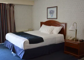 Travelodge by Wyndham Milwaukee hotel thumbnail 5
