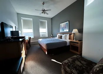 Met Hotel hotel thumbnail 8