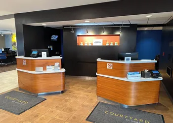 Courtyard by Marriott Chicago Glenview/Northbrook hotel thumbnail 2