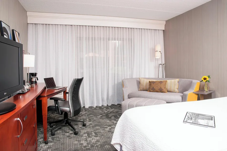 Courtyard by Marriott Chicago Glenview/Northbrook hotel detail image 6