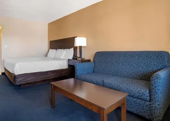 Econo Lodge Inn & Suites Rehoboth Beach hotel thumbnail 8