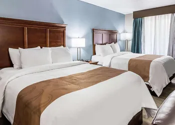 Farragut Inn & Suites hotel thumbnail 2