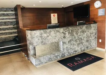 Ramada by Wyndham Staten Island hotel thumbnail 3