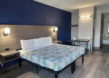 Studio Suites Extended Stay hotel thumbnail 7