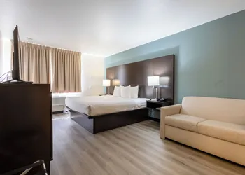 Quality Inn Winslow I-40 hotel thumbnail 5
