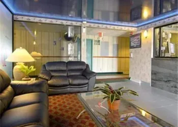 Quality Inn hotel thumbnail 3