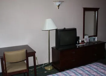 Quality Inn hotel thumbnail 7