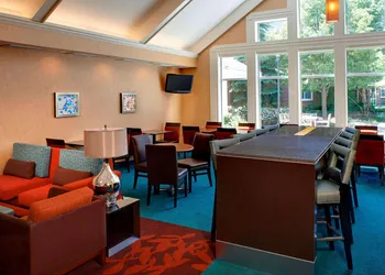 Sonesta ES Suites Chicago Waukegan Gurnee hotel thumbnail 3