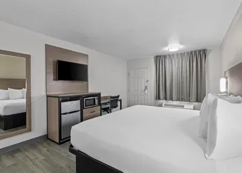 Americas Best Value Inn Austin University hotel thumbnail 7