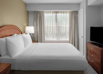 Residence Inn by Marriott Long Island Holtsville hotel thumbnail 6
