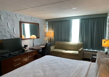 Albany Airport Inn hotel thumbnail 3