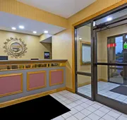 Super 8 by Wyndham Franklin Hwy 31 hotel detail image 3