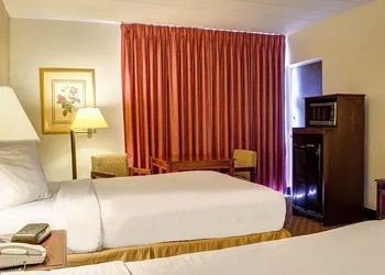 Quality Inn Richmond North hotel thumbnail 7