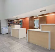 La Quinta Inn & Suites by Wyndham Ft. Pierce hotel detail image 4