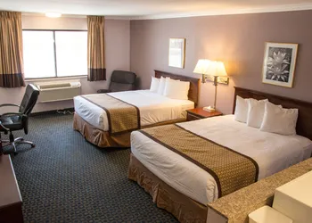 Days Inn by Wyndham Indio hotel thumbnail 8
