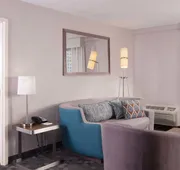 Courtyard Miami in Coral Gables by Marriott hotel detail image 5