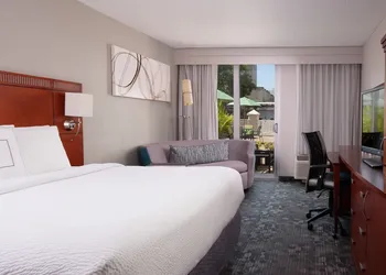 Courtyard Miami in Coral Gables by Marriott hotel thumbnail 7