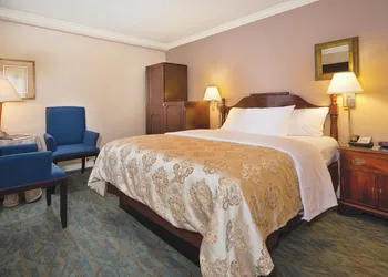 Inn At The Opera hotel thumbnail 5