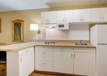 Extended Stay America Suites Chicago Schaumburg Conv Center hotel thumbnail 5