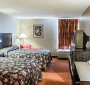 Econo Lodge Burlington I-40 hotel detail image 3