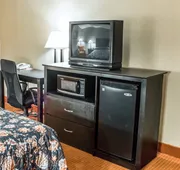 Econo Lodge Burlington I-40 hotel detail image 4