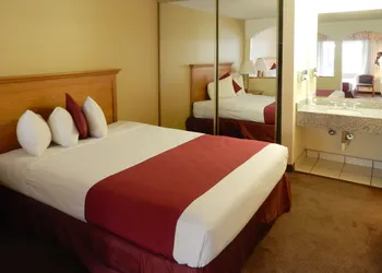Mardi Gras Hotel & Casino hotel thumbnail 7