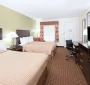 Super 8 by Wyndham Decatur/Dntn/Atlanta Area hotel detail image 4