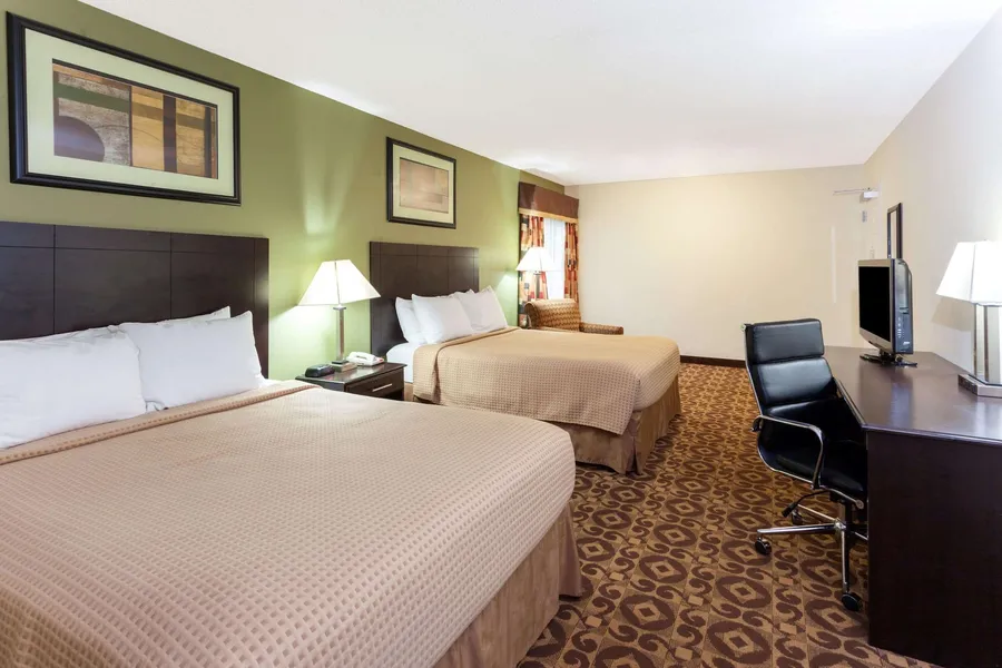 Super 8 by Wyndham Decatur/Dntn/Atlanta Area hotel detail image 6