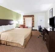 Super 8 by Wyndham Decatur/Dntn/Atlanta Area hotel detail image 7