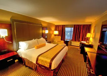Holiday Inn Orlando East - UCF Area by IHG hotel thumbnail 2