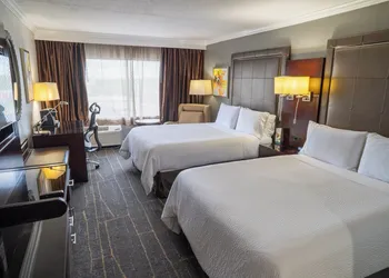 Holiday Inn Orlando East - UCF Area by IHG hotel thumbnail 6